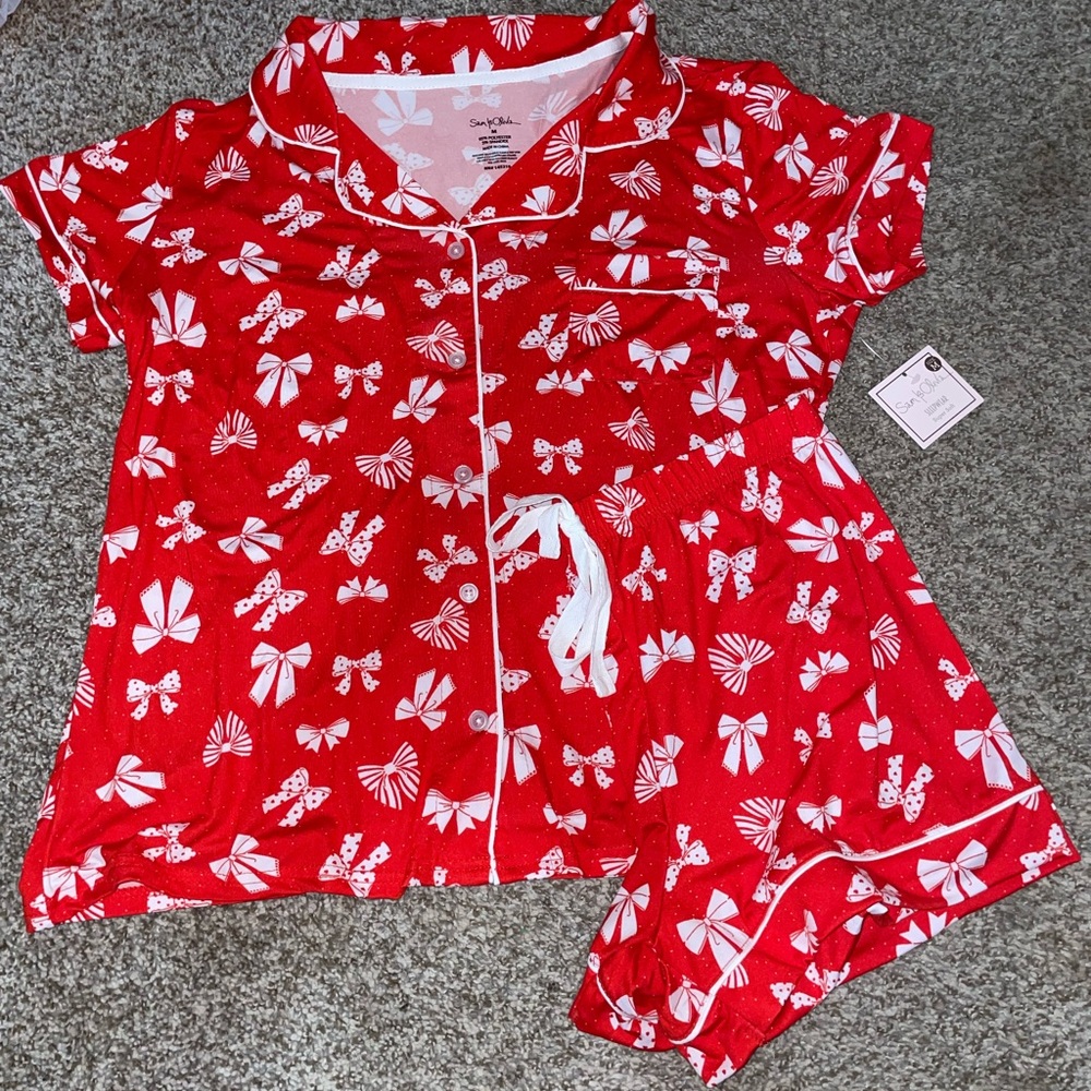 Chic Red and White Bow Pajama Set